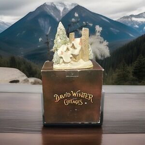 David Winter Cottages Snow Cottage John Hine Studios 1984 Retired Vintage w/Box